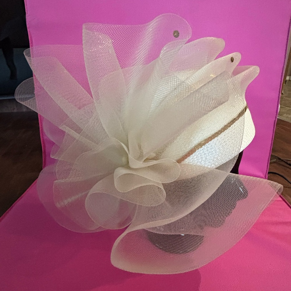 Vintage Cream With Gold Trim Fascinator Church Hat Funeral Hat